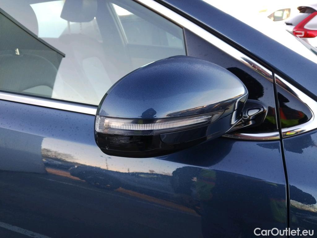  KIA  Sportage KIA  / 2018 / 5P / todoterreno 1.6 CRDi 100kW GT Line Essential DCT 4x2 #60