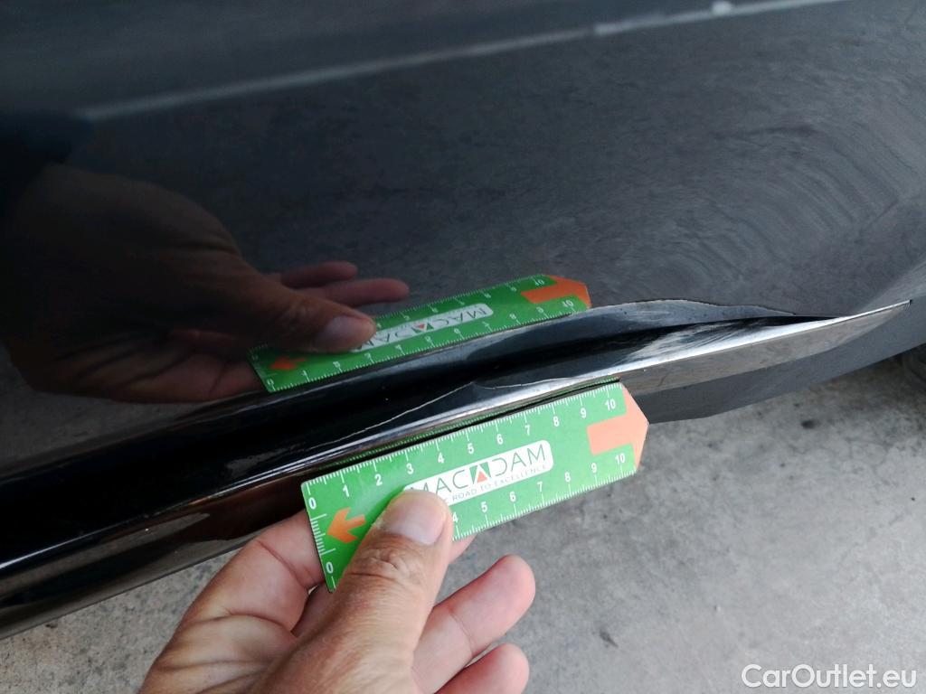  KIA  Sportage KIA  / 2018 / 5P / todoterreno 1.6 CRDi 100kW GT Line Essential DCT 4x2 #2