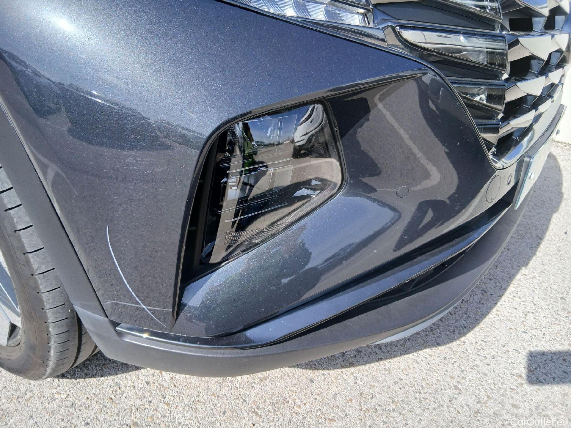  Hyundai  Tucson HYUNDAI  / 2020 / 5P / todoterreno 1.6 TGDI PHEV 195kW Tecno Sky Auto 4x4 #49