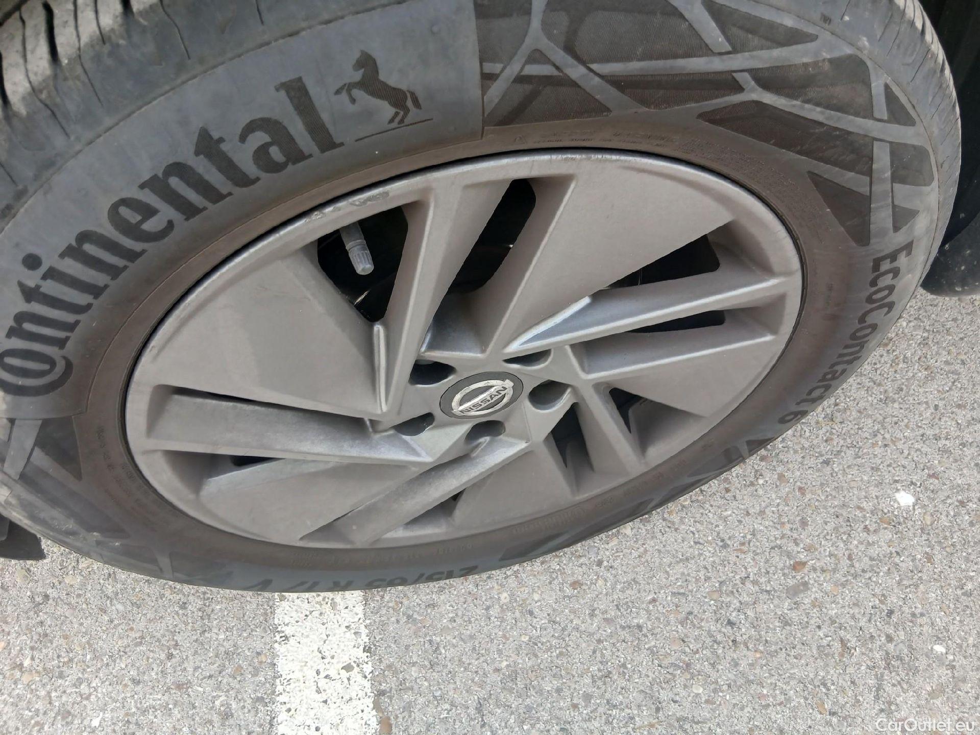  Nissan  Qashqai NISSAN  / 2021 / 5P / todoterreno DIG-T 103kW (140CV) mHEV 4x2 Acenta #17