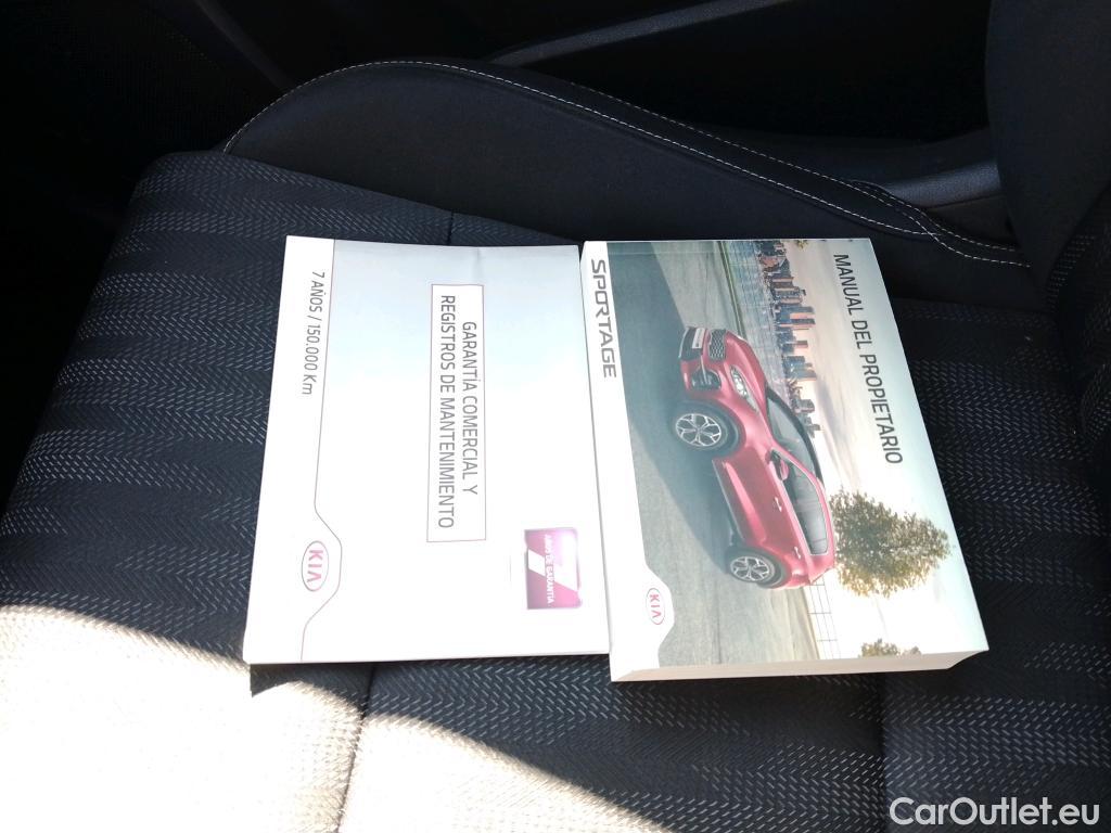  KIA  Sportage KIA  / 2018 / 5P / todoterreno 1.6 MHEV Business DCT 100kW (136CV) 4X2 #22