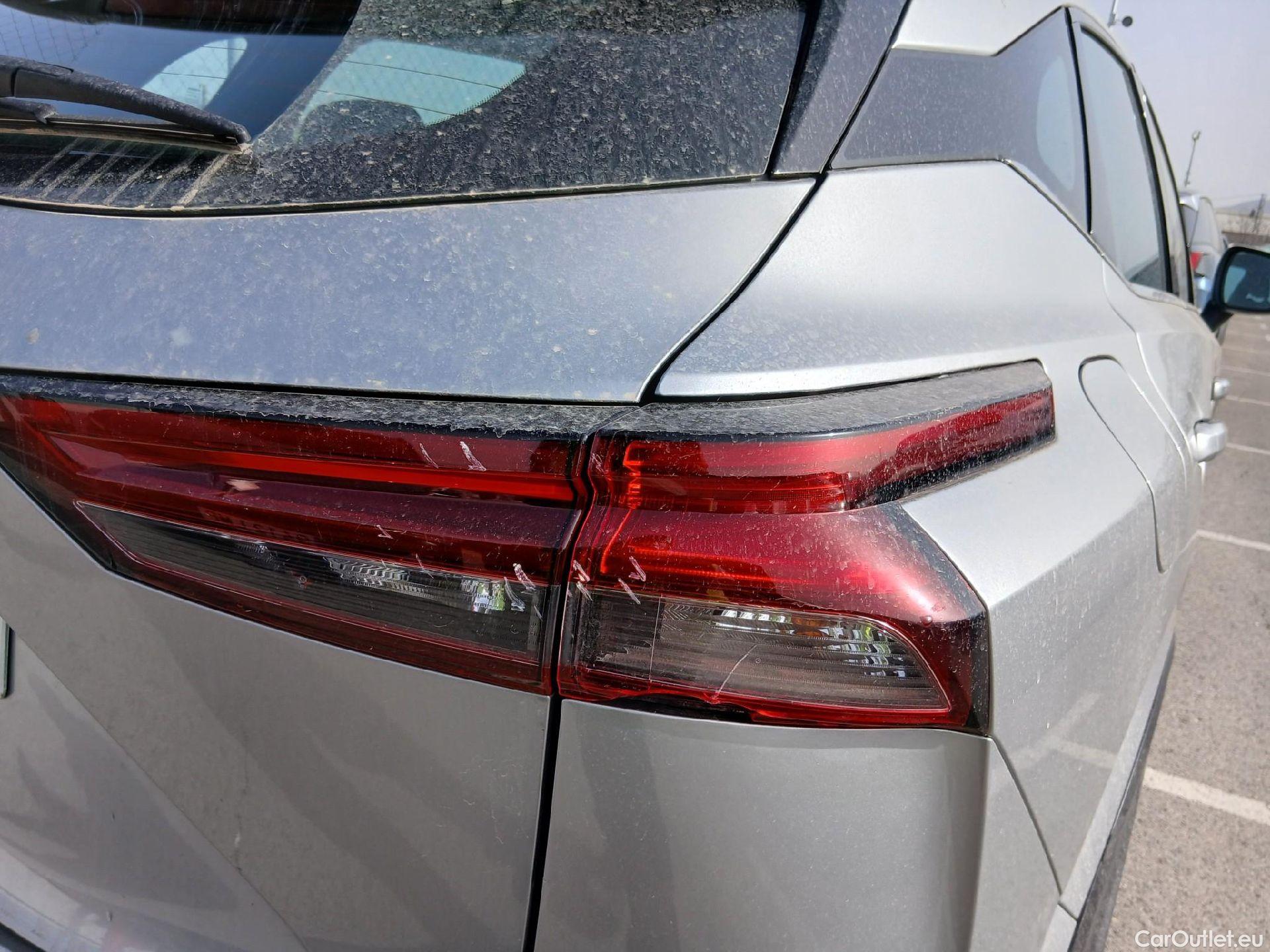  Nissan  Qashqai NISSAN  / 2021 / 5P / todoterreno DIG-T 116kW (158CV) mHEV Xtronic Acenta (AC8) #41