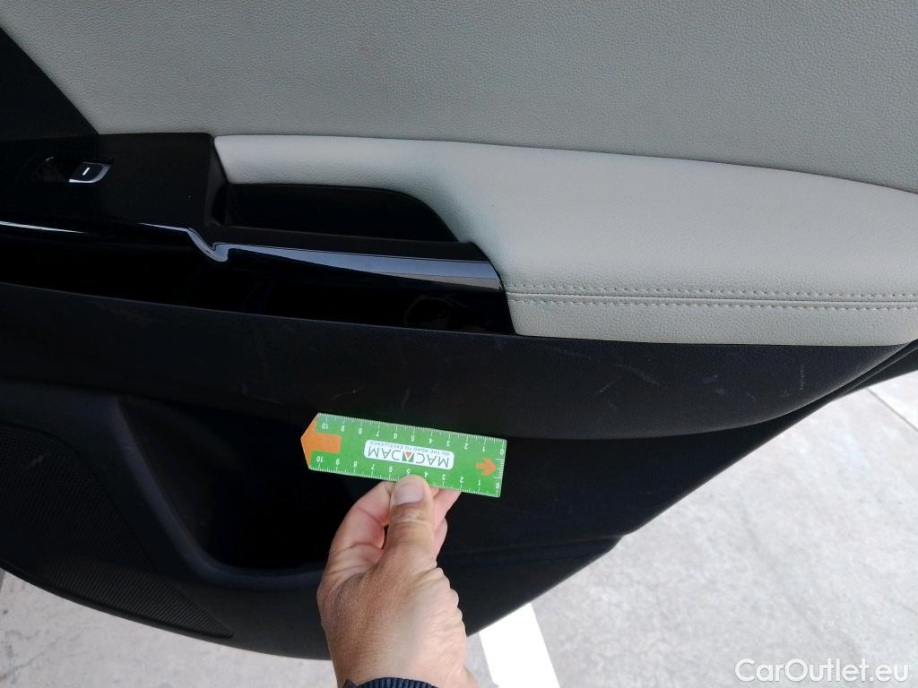  KIA  Sportage KIA  / 2018 / 5P / todoterreno 1.6 CRDi 100kW GT Line Essential DCT 4x2 #42