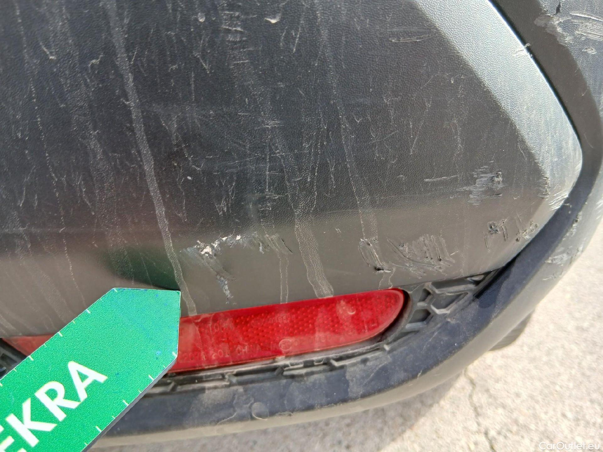  Nissan  Qashqai NISSAN  / 2021 / 5P / todoterreno DIG-T 116kW (158CV) mHEV Xtronic Acenta (AC8) #31