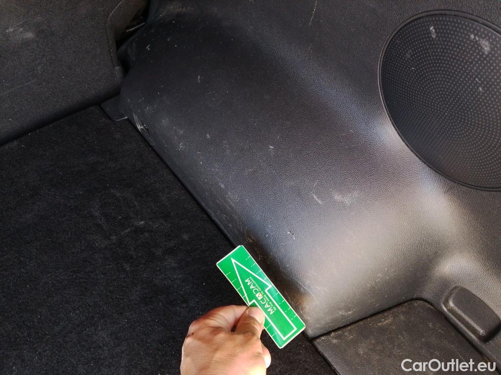  KIA  Sportage KIA  / 2018 / 5P / todoterreno 1.6 MHEV Business DCT 100kW (136CV) 4X2 #30