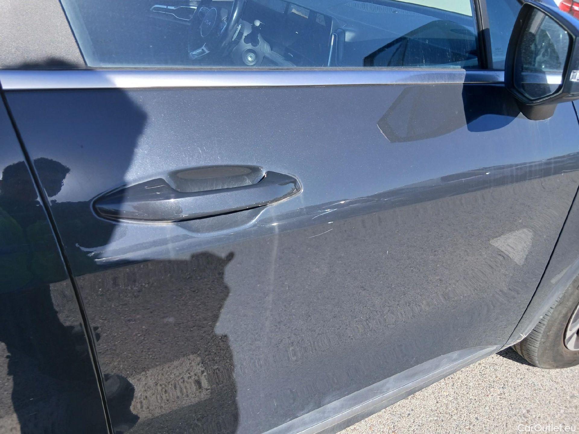  KIA  Sportage KIA  / 2022 / 5P / todoterreno 1.6 T-GDi HEV 171kW (230CV) Drive 4X2 #20