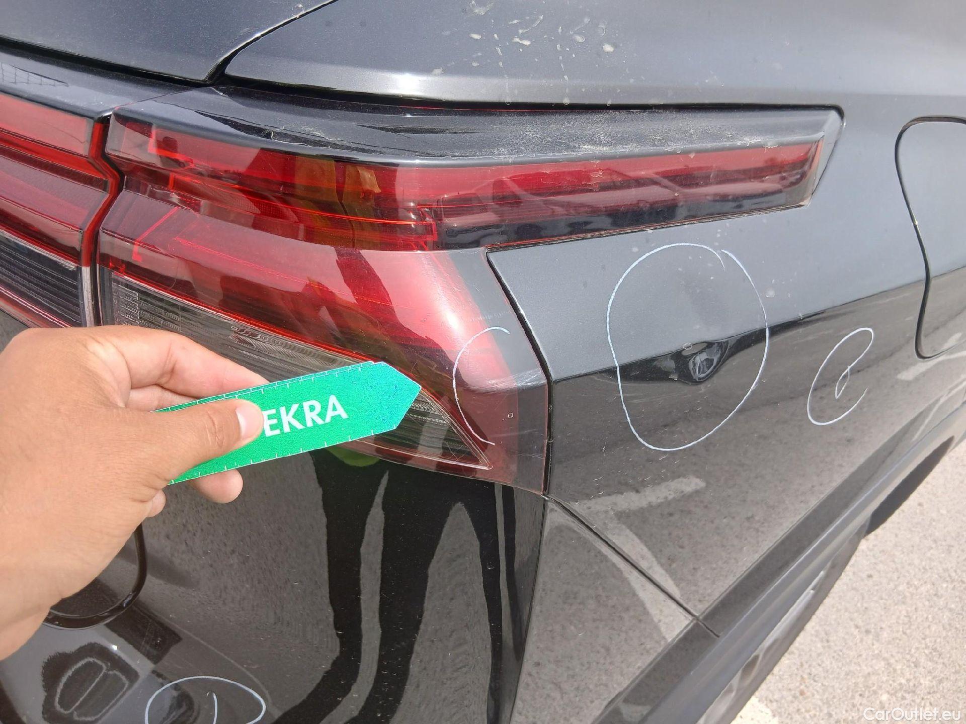  Nissan  Qashqai NISSAN  / 2021 / 5P / todoterreno DIG-T 103kW (140CV) mHEV 4x2 Acenta #34