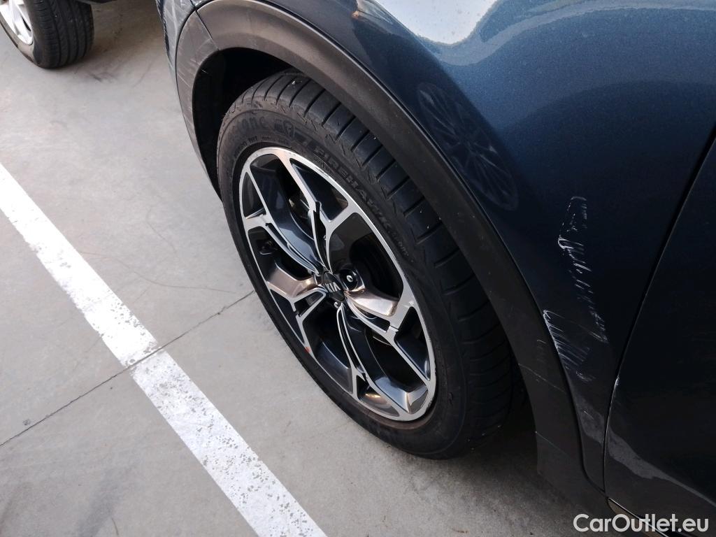  KIA  Sportage KIA  / 2018 / 5P / todoterreno 1.6 CRDi 100kW GT Line Essential DCT 4x2 #49