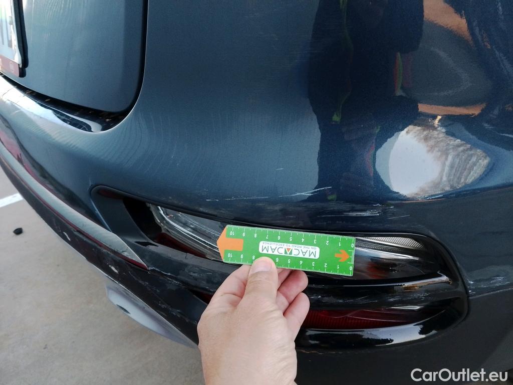  KIA  Sportage KIA  / 2018 / 5P / todoterreno 1.6 CRDi 100kW GT Line Essential DCT 4x2 #27