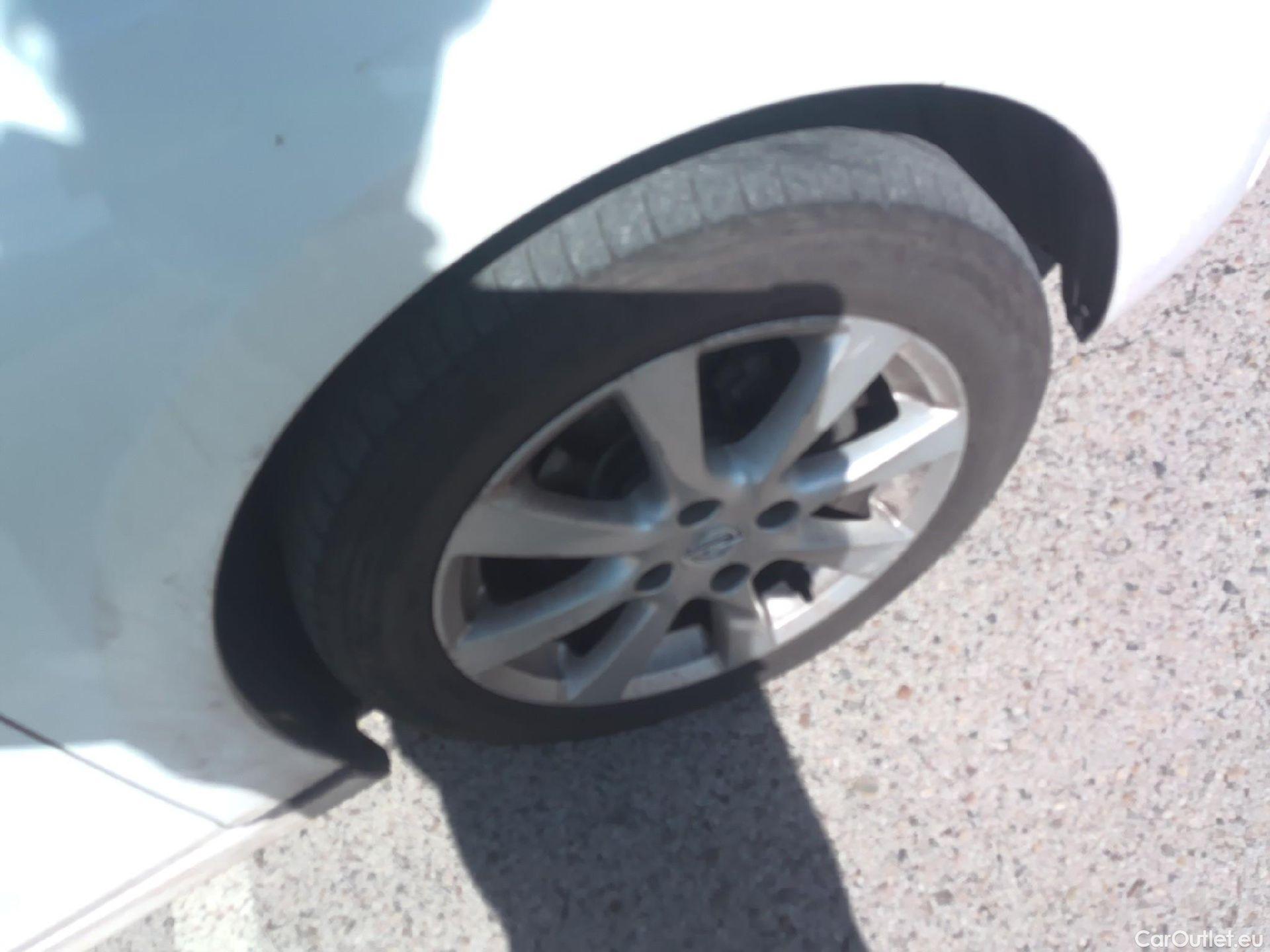  Opel  Corsa OPEL  / 2019 / 5P / berlina con portón 1.2 XEL 55kW (75CV) Edition #14