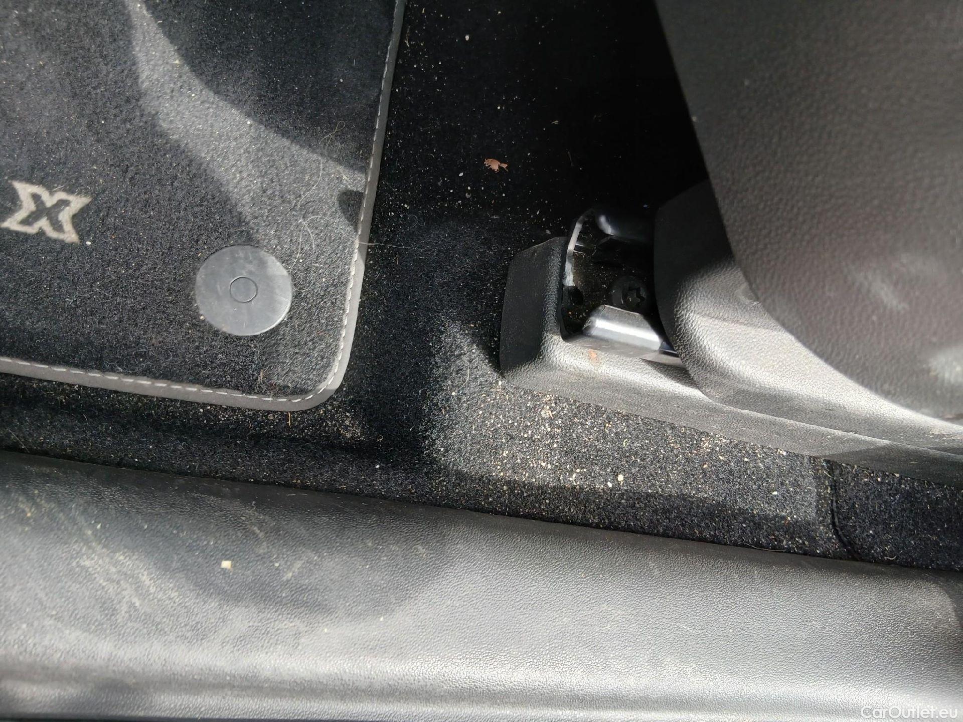  Opel  Crossland OPEL  / 2020 / 5P / crossover 1.2 81kW (110CV) GS Line #9