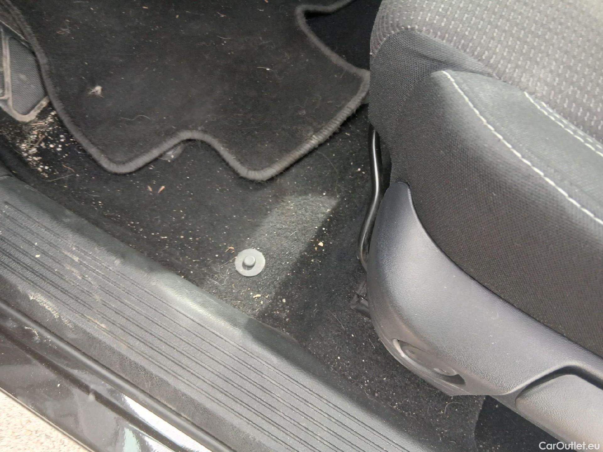  Nissan  Qashqai NISSAN  / 2021 / 5P / todoterreno DIG-T 103kW (140CV) mHEV 4x2 Acenta #7