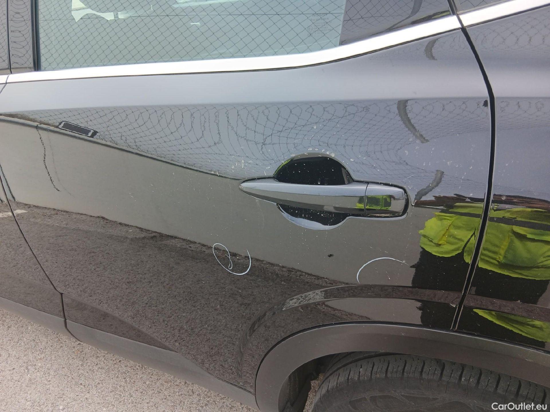  Nissan  Qashqai NISSAN  / 2021 / 5P / todoterreno DIG-T 103kW (140CV) mHEV 4x2 Acenta #24