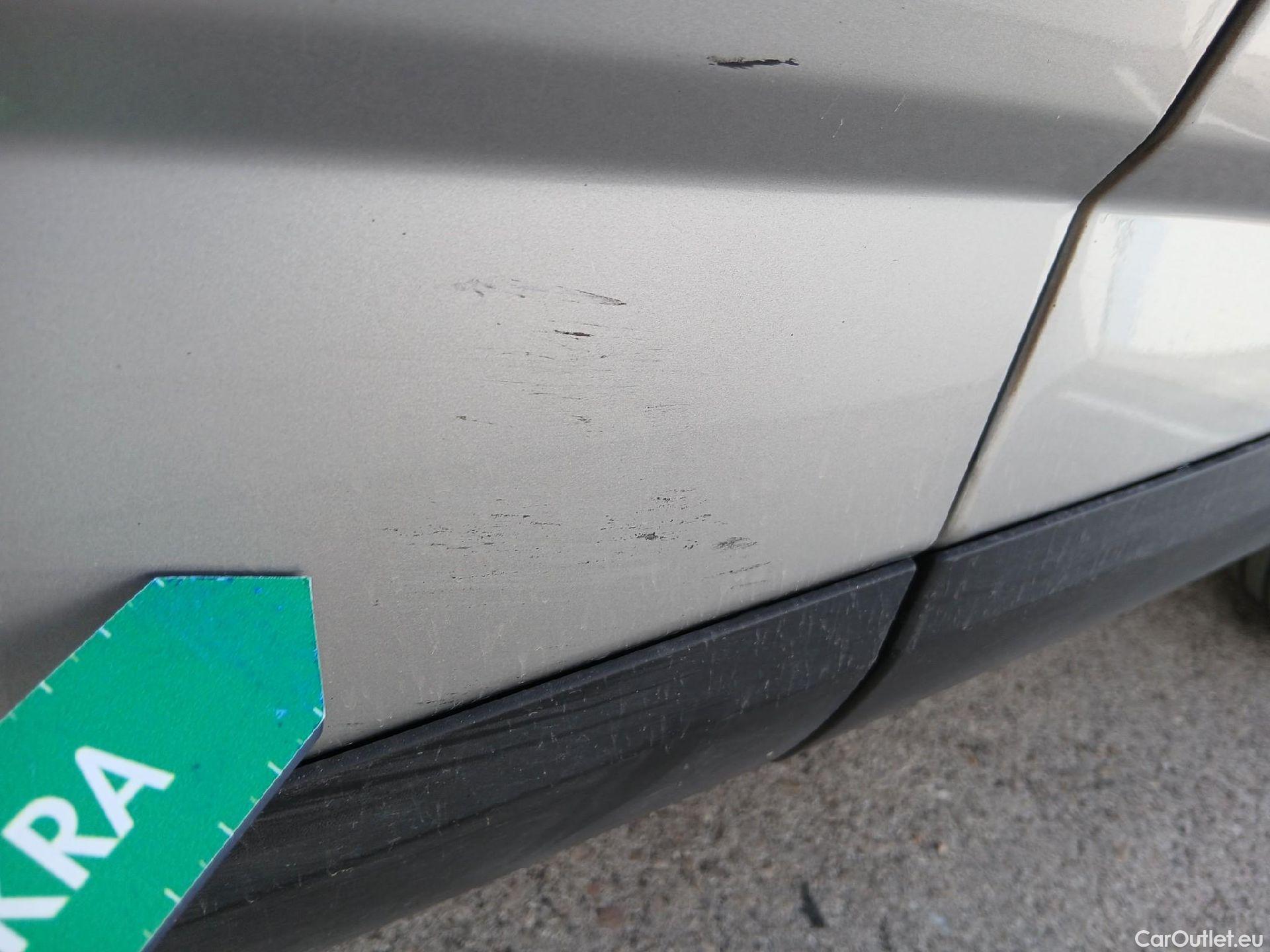  Nissan  Qashqai NISSAN  / 2021 / 5P / todoterreno DIG-T 116kW (158CV) mHEV Xtronic Acenta (AC8) #16