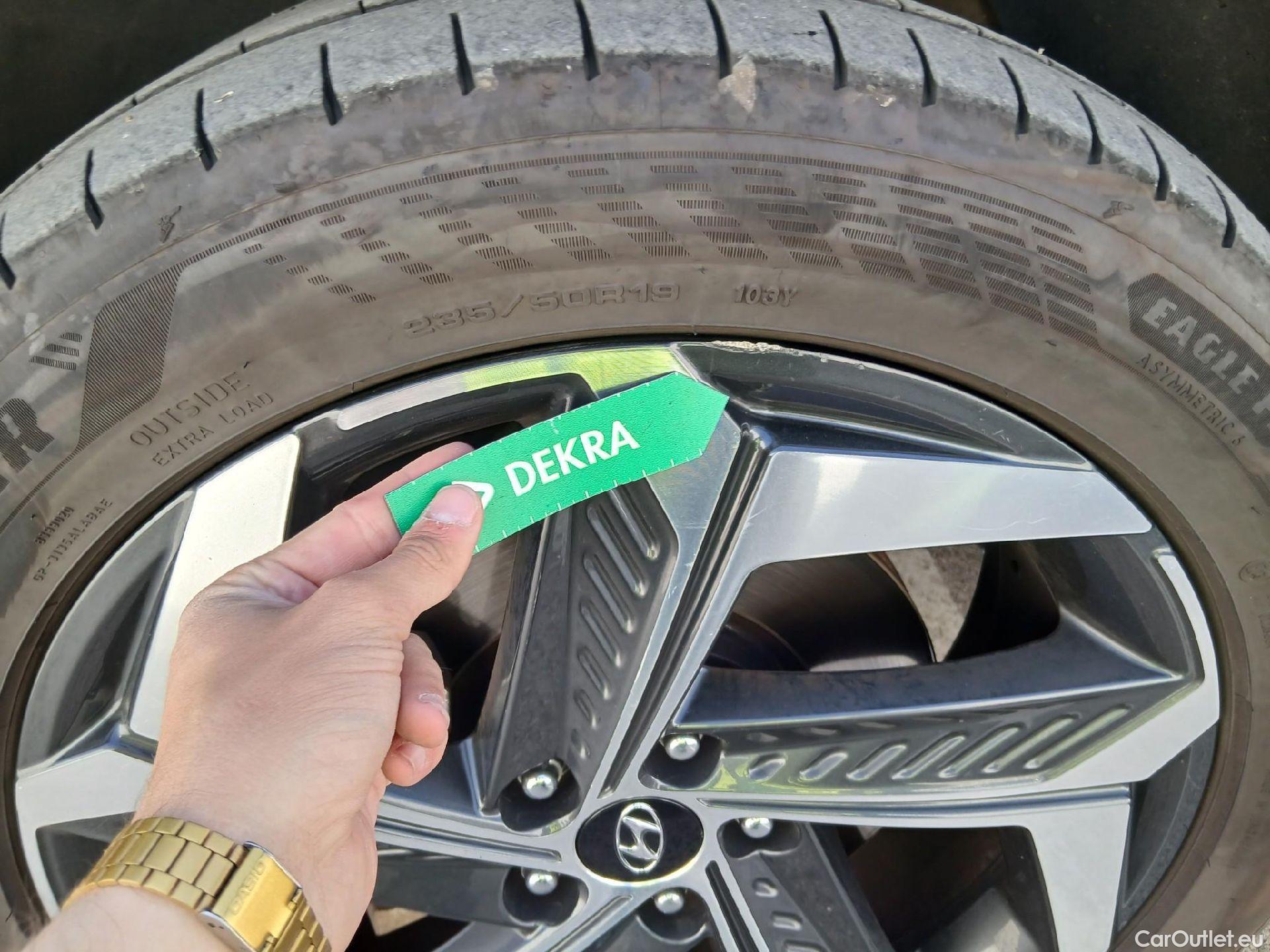  Hyundai  Tucson HYUNDAI  / 2020 / 5P / todoterreno 1.6 TGDI PHEV 195kW Tecno Sky Auto 4x4 #11