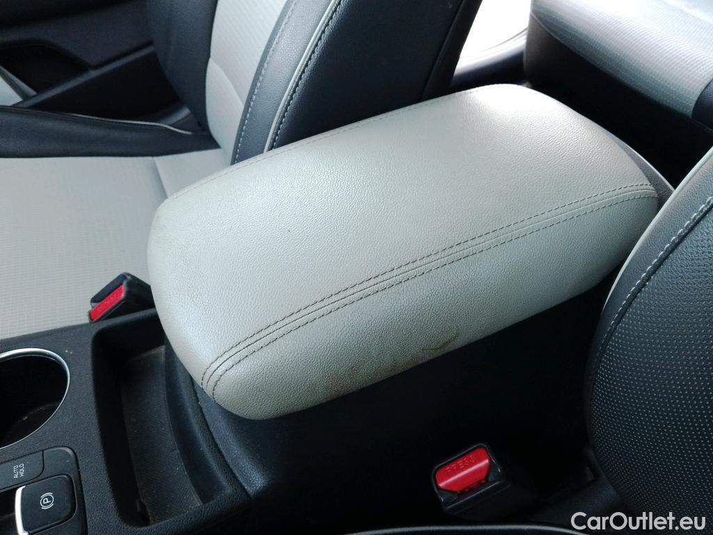  KIA  Sportage KIA  / 2018 / 5P / todoterreno 1.6 CRDi 100kW GT Line Essential DCT 4x2 #36