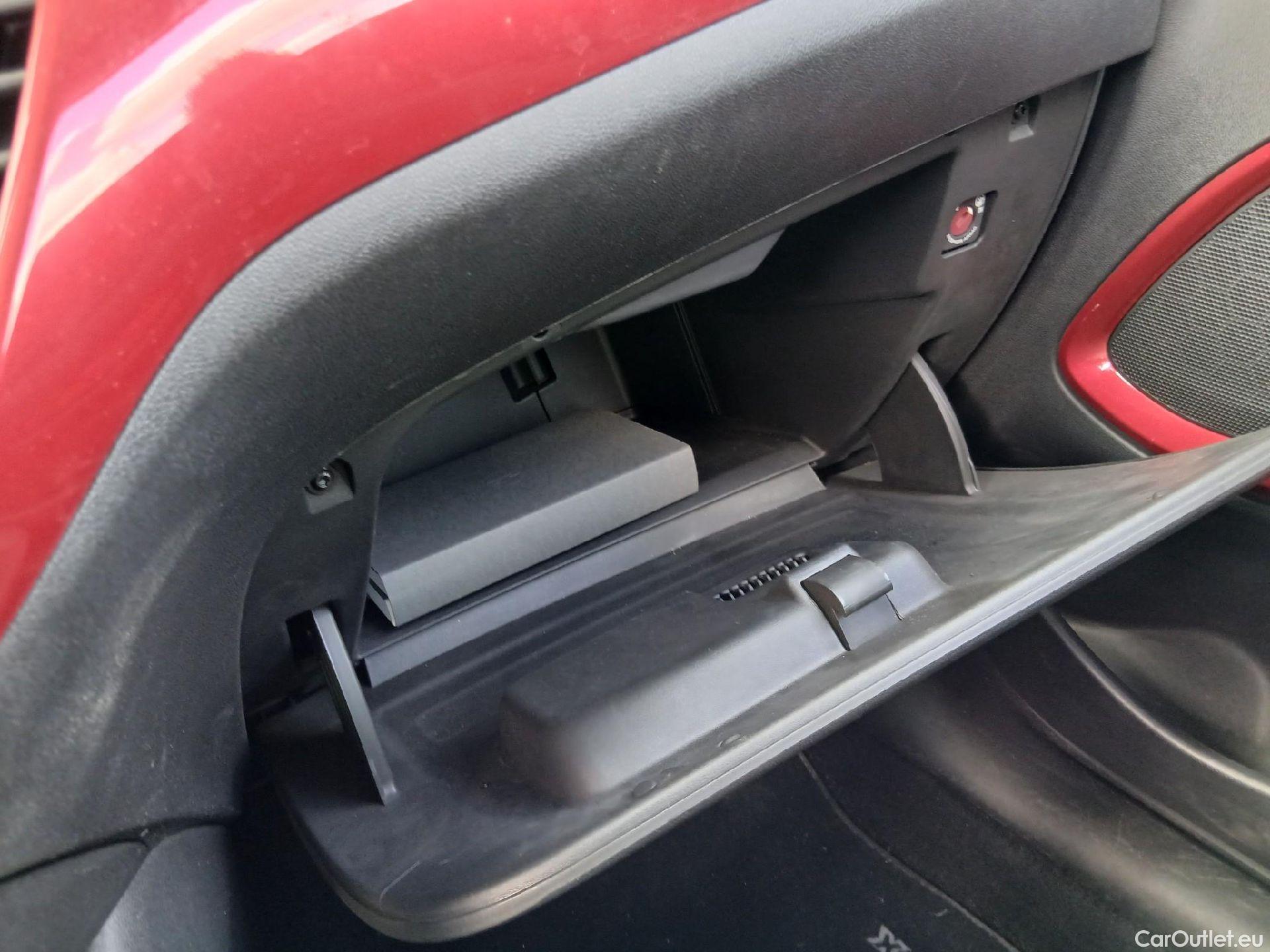  Opel  Crossland OPEL  / 2020 / 5P / crossover 1.2 81kW (110CV) GS Line #1