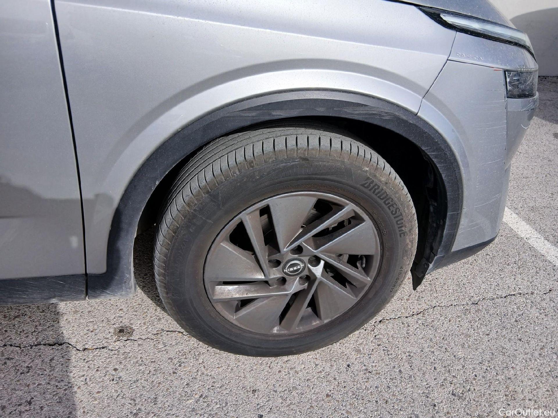  Nissan  Qashqai NISSAN  / 2021 / 5P / todoterreno DIG-T 116kW (158CV) mHEV Xtronic Acenta (AC8) #63