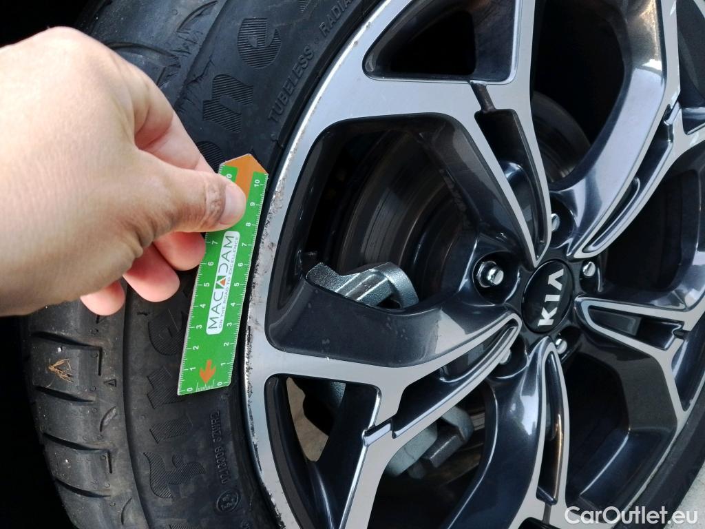  KIA  Sportage KIA  / 2018 / 5P / todoterreno 1.6 CRDi 100kW GT Line Essential DCT 4x2 #12