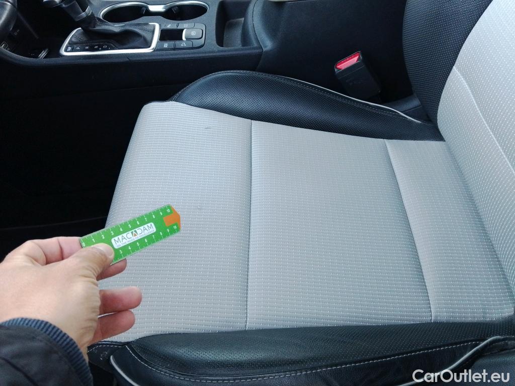  KIA  Sportage KIA  / 2018 / 5P / todoterreno 1.6 CRDi 100kW GT Line Essential DCT 4x2 #35