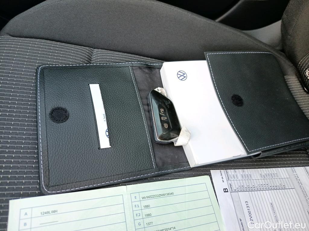  Volkswagen  Golf  VOLKSWAGEN / 2020 / 5P / berlina con portón 2.0 TDI 85kW (115CV) #1