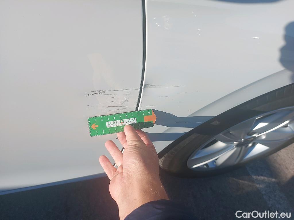  Volkswagen  Golf  VOLKSWAGEN / 2020 / 5P / berlina con portón 2.0 TDI 85kW (115CV) (AC4) #5