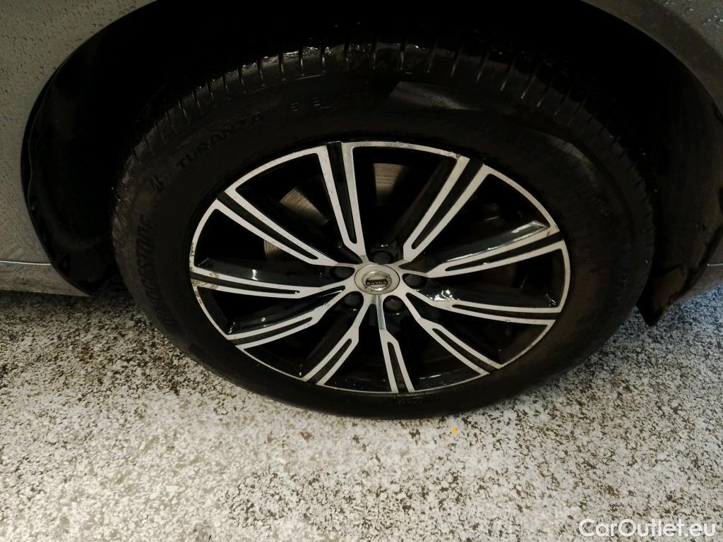  Volvo  XC60 VOLVO  / 2017 / 5P / todoterreno 2.0 T8 AWD Inscription Auto #3