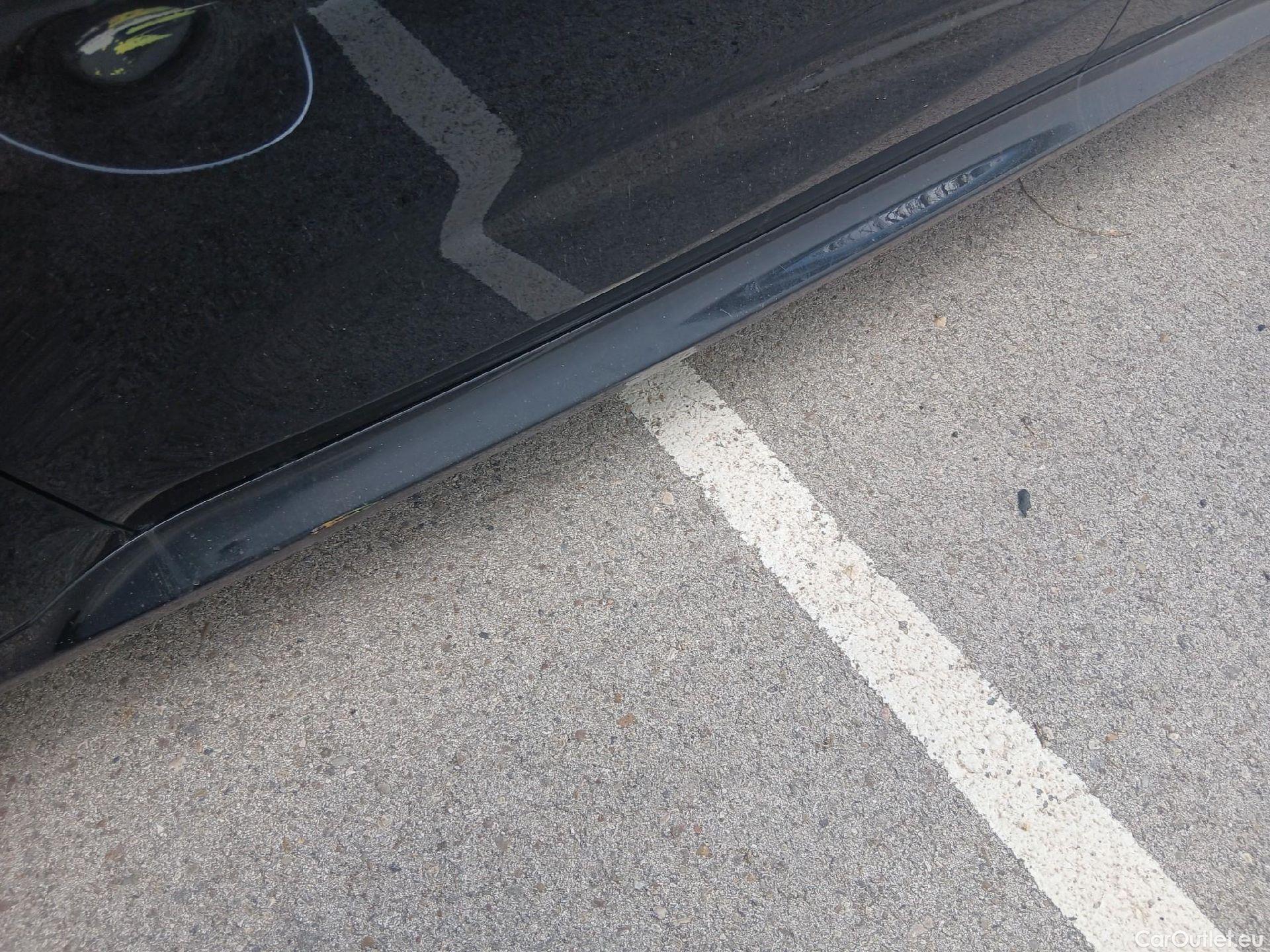  Toyota  Yaris TOYOTA  / 2020 / 5P / berlina con portón 1.5 120H Active Tech #13