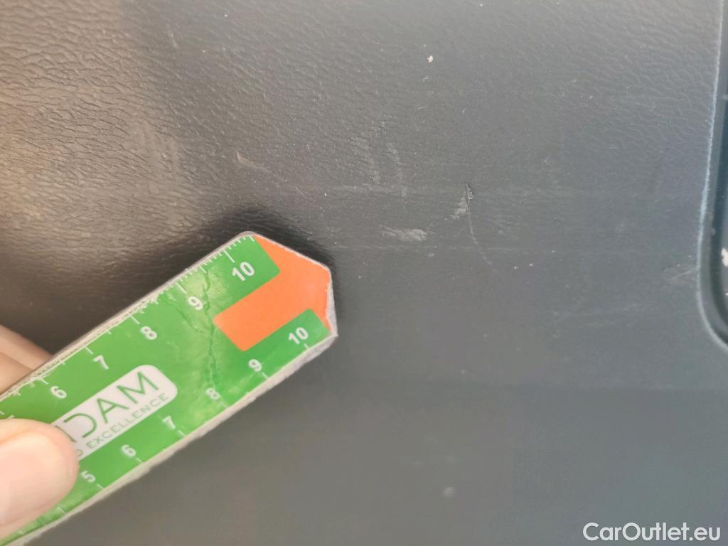  Volvo  XC60 VOLVO  / 2017 / 5P / todoterreno 2.0 T8 AWD R-Design Auto #18