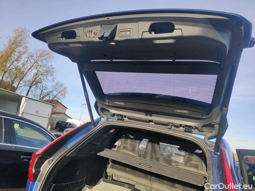  Volvo  XC60 VOLVO  / 2017 / 5P / todoterreno 2.0 T8 AWD R-Design Auto #17