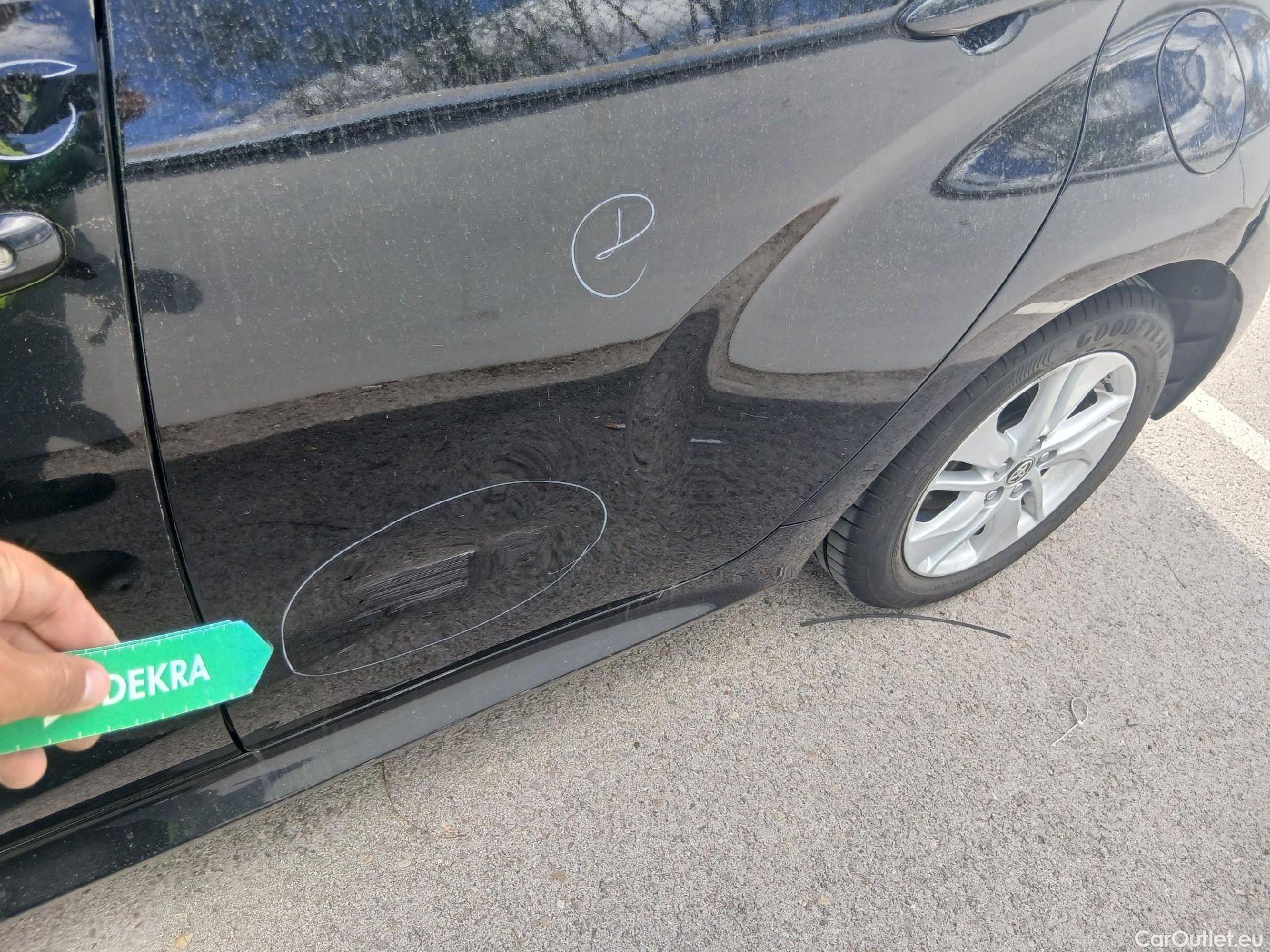  Toyota  Yaris TOYOTA  / 2020 / 5P / berlina con portón 1.5 120H Active Tech #18