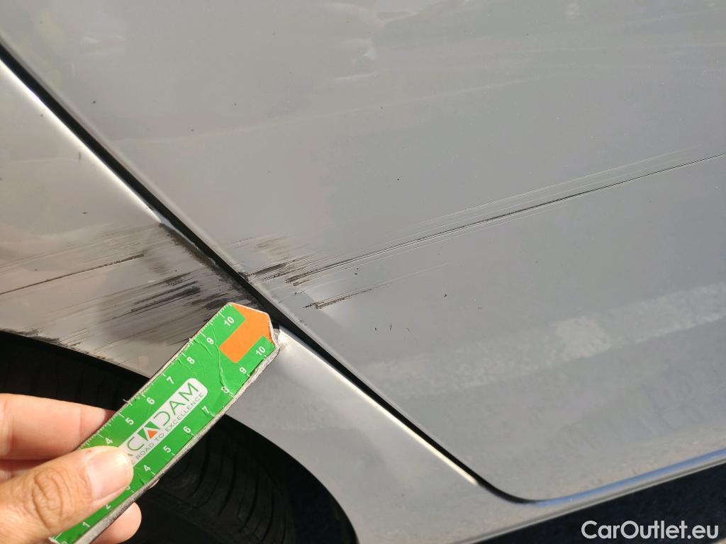  Peugeot  308 PEUGEOT  / 2017 / 5P / berlina con portón 5p Style BlueHDi 130 S&S #15