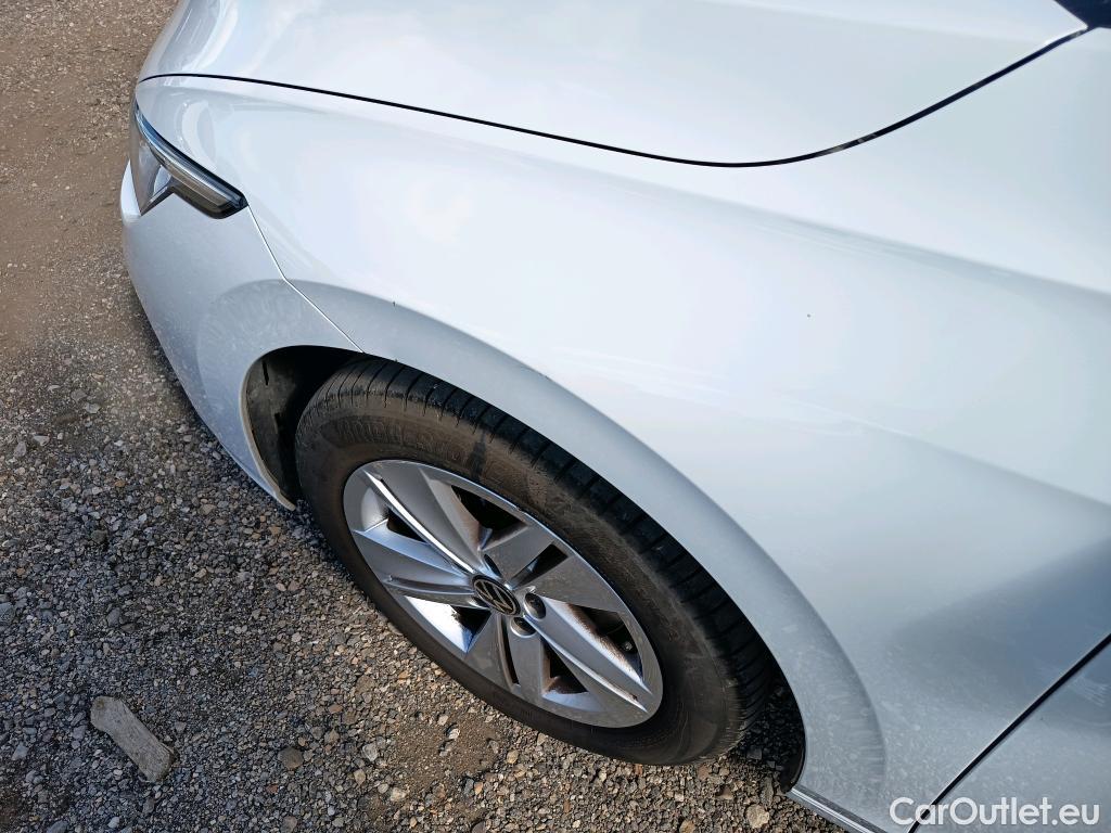  Volkswagen  Golf  VOLKSWAGEN / 2020 / 5P / berlina con portón 2.0 TDI 85kW (115CV) #19