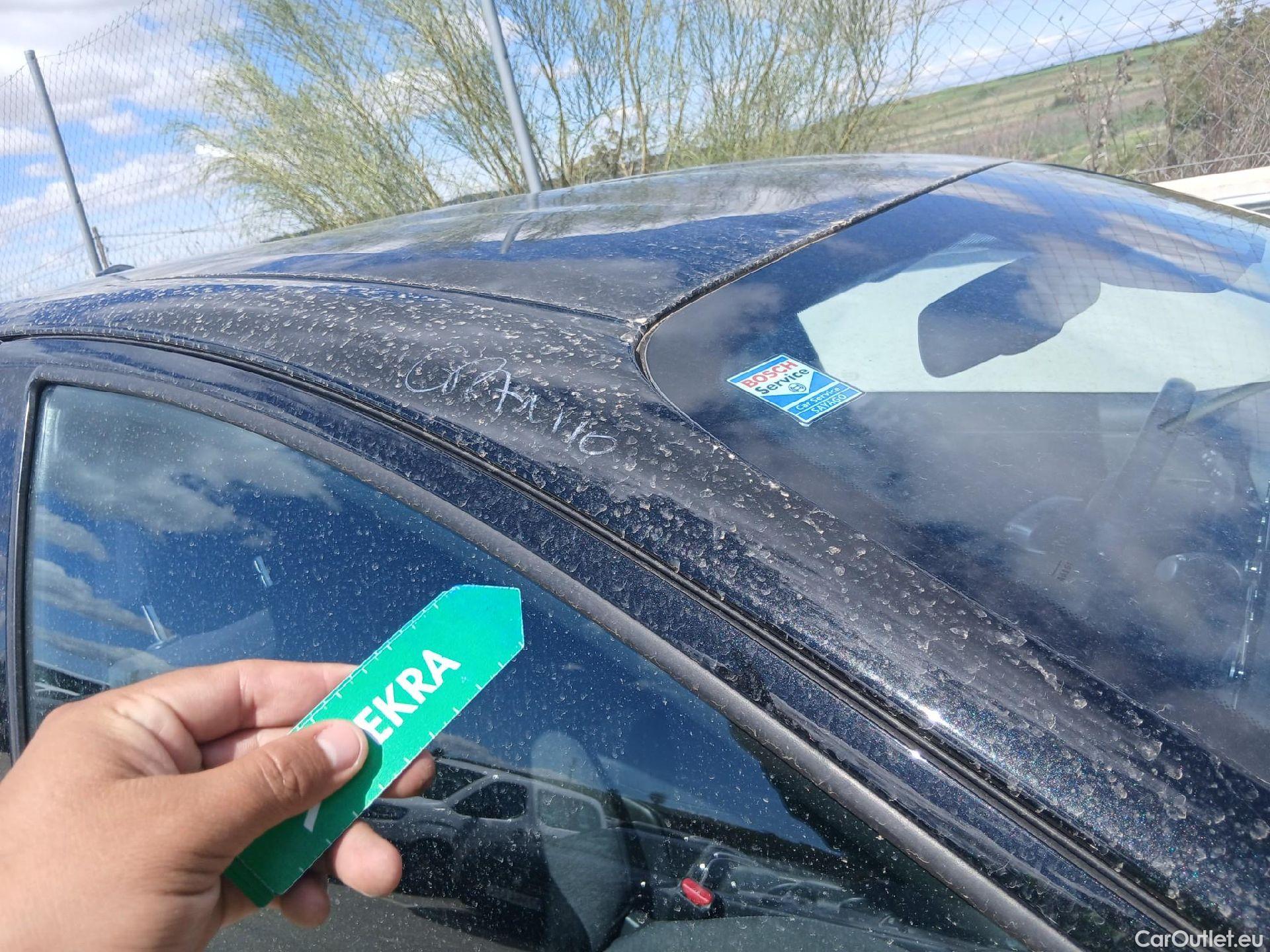  Toyota  Yaris TOYOTA  / 2020 / 5P / berlina con portón 1.5 120H Active Tech #28