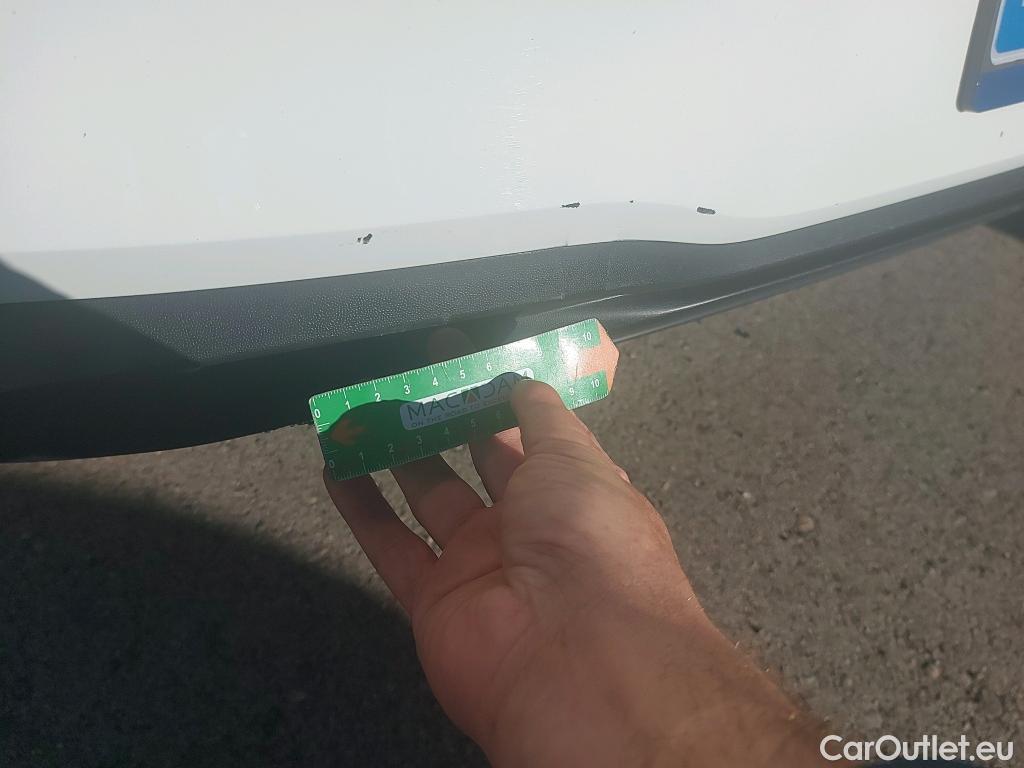  Volkswagen  Golf  VOLKSWAGEN / 2020 / 5P / berlina con portón 2.0 TDI 85kW (115CV) (AC4) #18