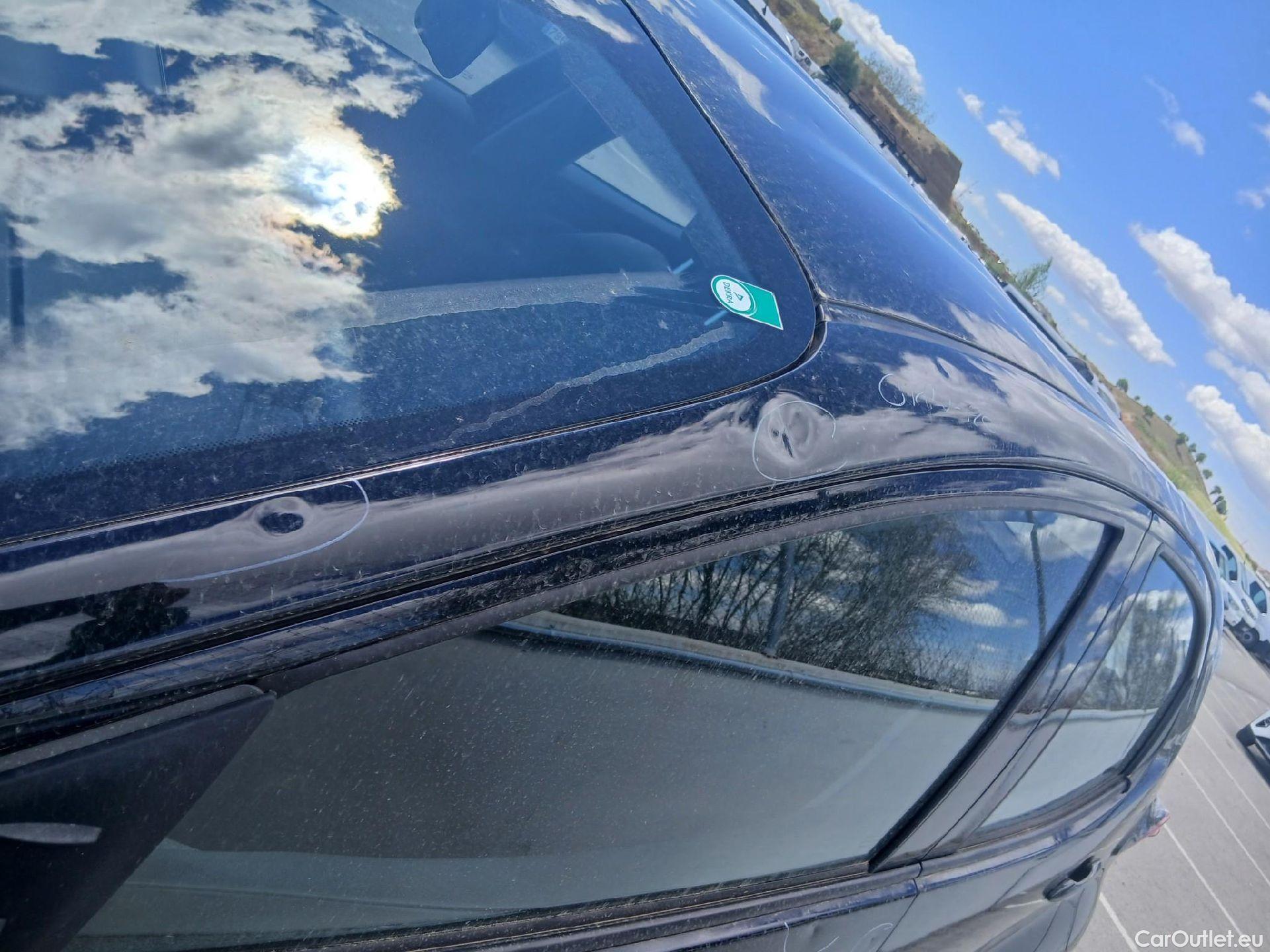  Toyota  Yaris TOYOTA  / 2020 / 5P / berlina con portón 1.5 120H Active Tech #15