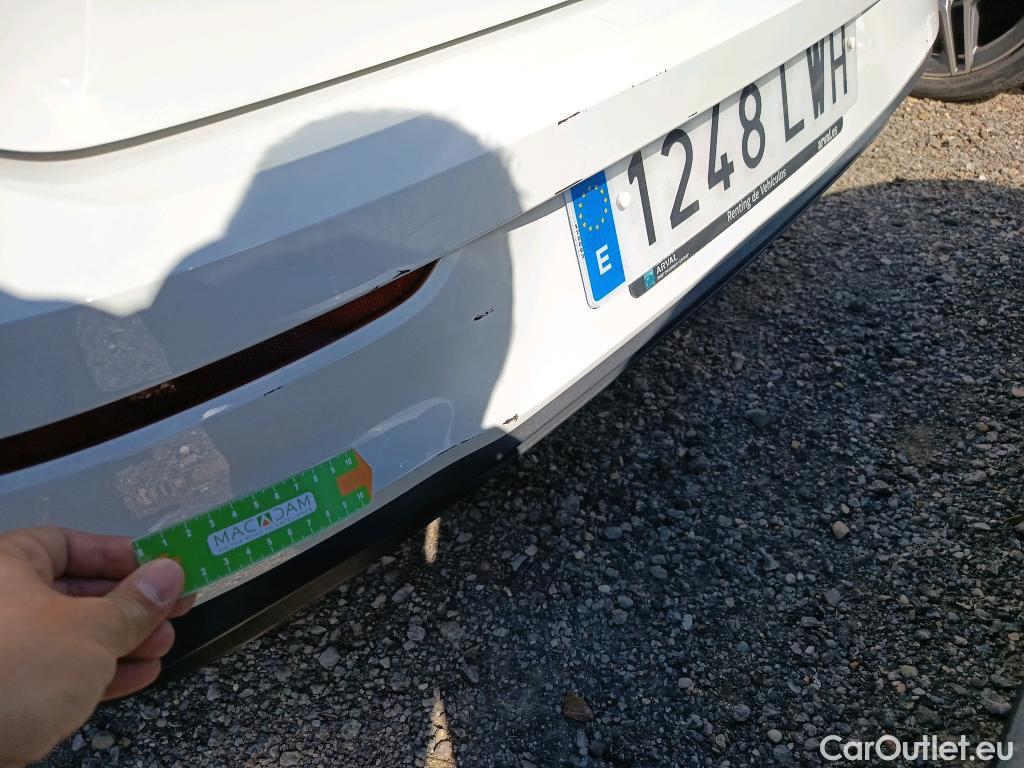  Volkswagen  Golf  VOLKSWAGEN / 2020 / 5P / berlina con portón 2.0 TDI 85kW (115CV) #11