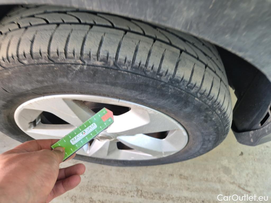  Nissan  Qashqai NISSAN  / 2017 / 5P / todoterreno dCi 85 kW (115 CV) E6D ACENTA #19