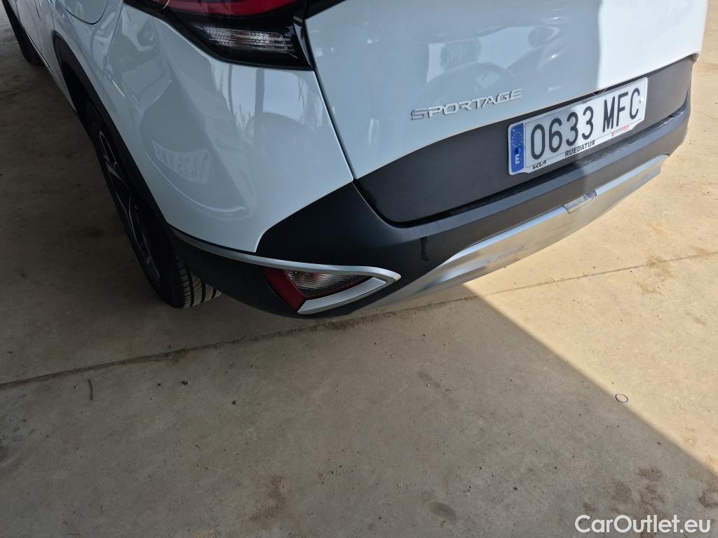  KIA  Sportage KIA  / 2022 / 5P / todoterreno 1.6 T-GDi 110kW (150CV) Concept 4x2 #17