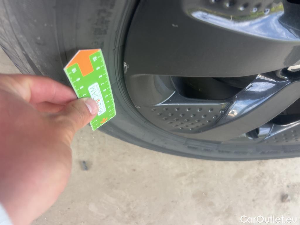  Land Rover  Discovery LAND ROVER  Sport / 2019 / 5P / todoterreno 2.0 Si4 200 PS AWD Auto MHEV S #42