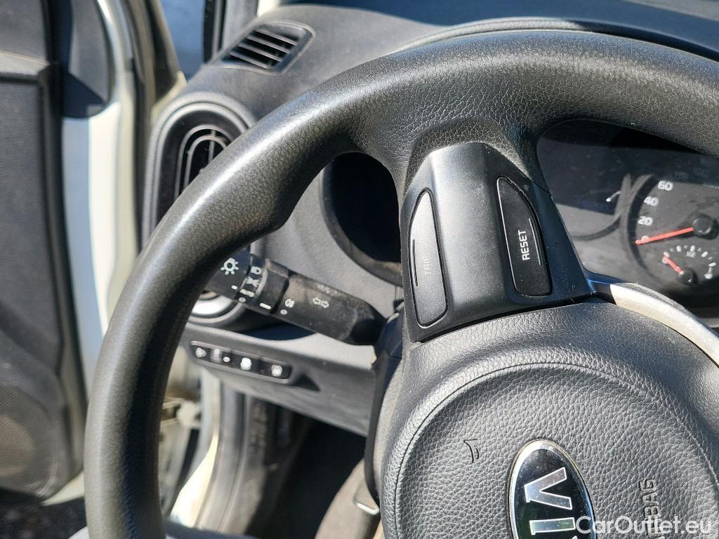  KIA  Picanto KIA  / 2017 / 5P / berlina con portón 1.0 CVVT 49kW (67CV) Concept #22