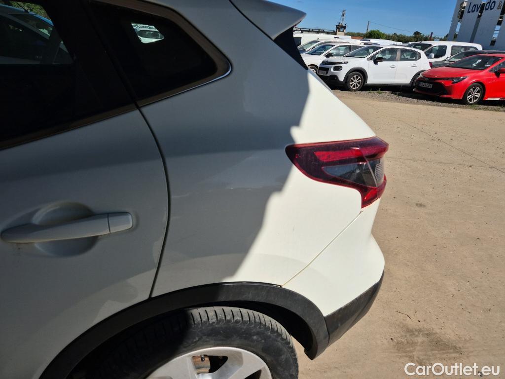  Nissan  Qashqai NISSAN  / 2017 / 5P / todoterreno dCi 85 kW (115 CV) E6D ACENTA #48