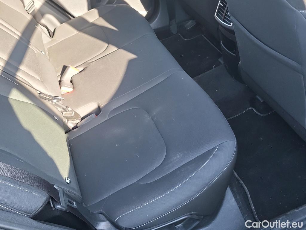  KIA  Sportage KIA  / 2022 / 5P / todoterreno 1.6 T-GDi MHEV 118kW Business 4x2 DCT #22