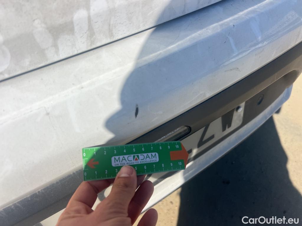  Hyundai   Ioniq HYUNDAI / 2019 / 5P / berlina con portón 1.6 GDI HEV Klass DCT #7