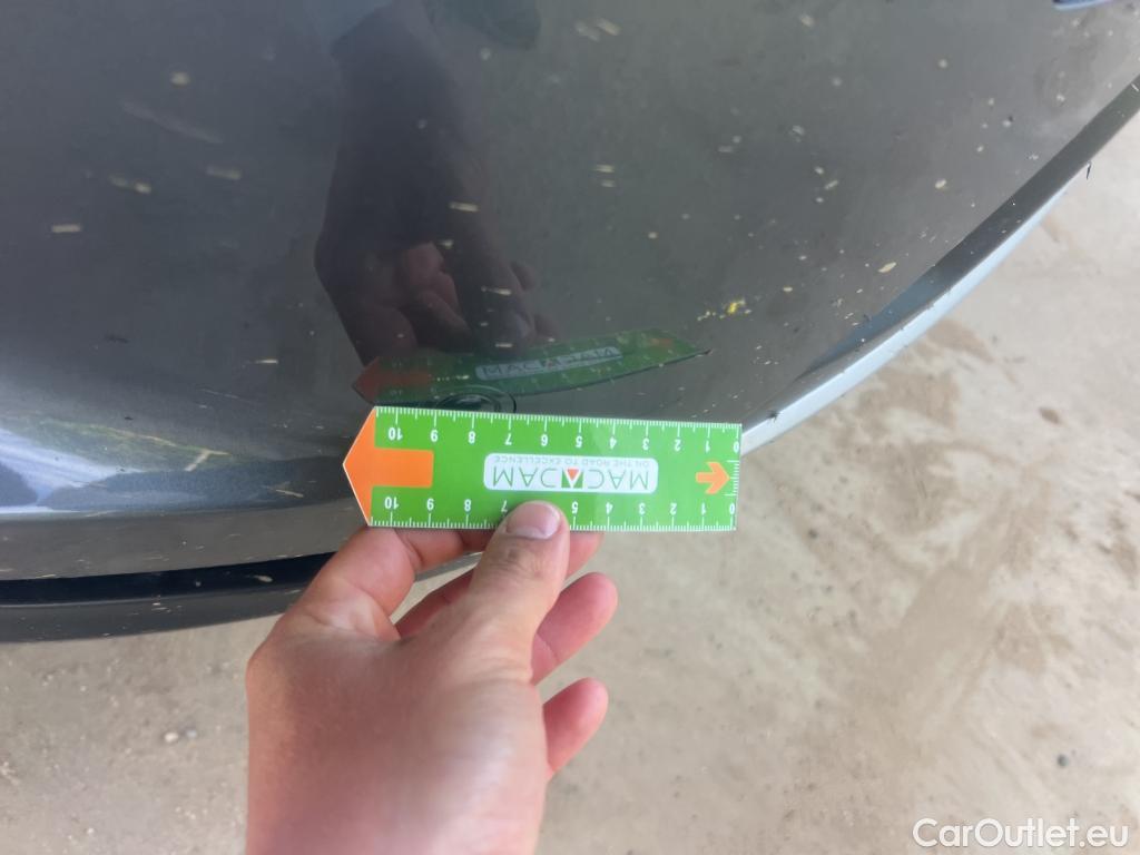  Land Rover  Discovery LAND ROVER  Sport / 2019 / 5P / todoterreno 2.0 Si4 200 PS AWD Auto MHEV S #31