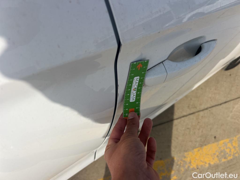  Opel  Corsa OPEL  1.2T XHL 74kW (100CV) Elegance #10