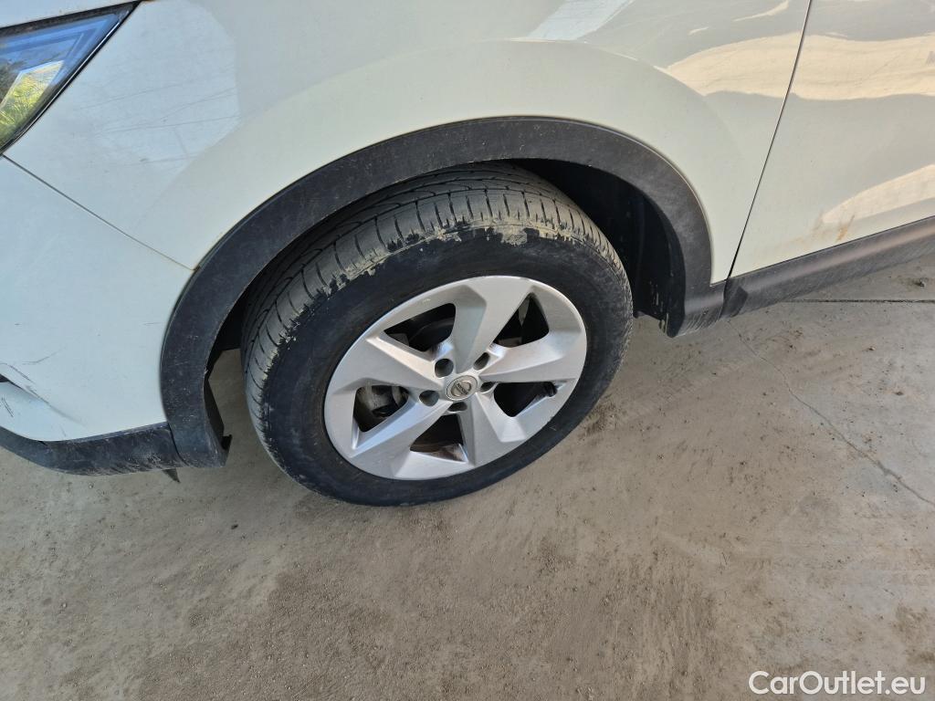  Nissan  Qashqai NISSAN  / 2017 / 5P / todoterreno dCi 85 kW (115 CV) E6D ACENTA #39