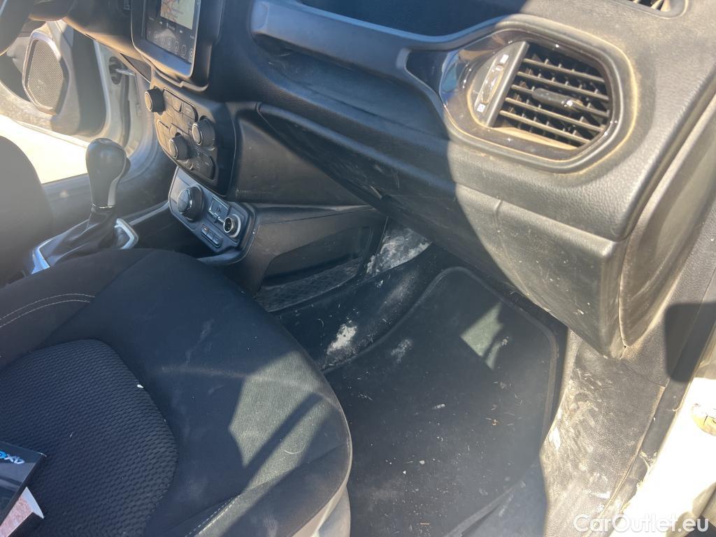  Jeep  Patriot JEEP Renegade / 2014 / 5P / todoterreno S 1.3 PHEV 177kW (240CV) AT AWD #25