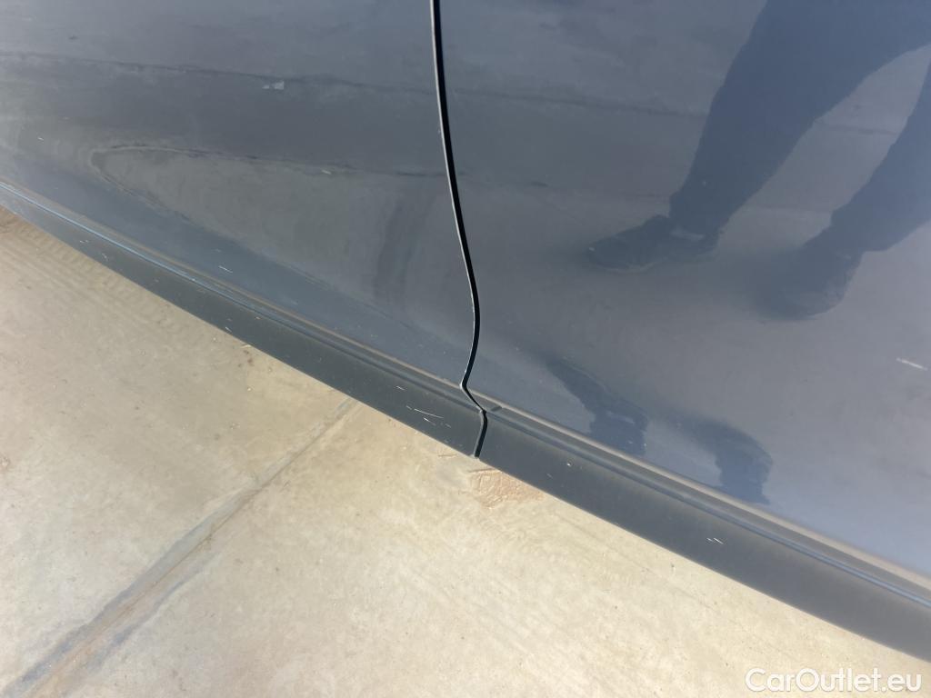  Land Rover  Discovery LAND ROVER  Sport / 2019 / 5P / todoterreno 2.0 Si4 200 PS AWD Auto MHEV S #8