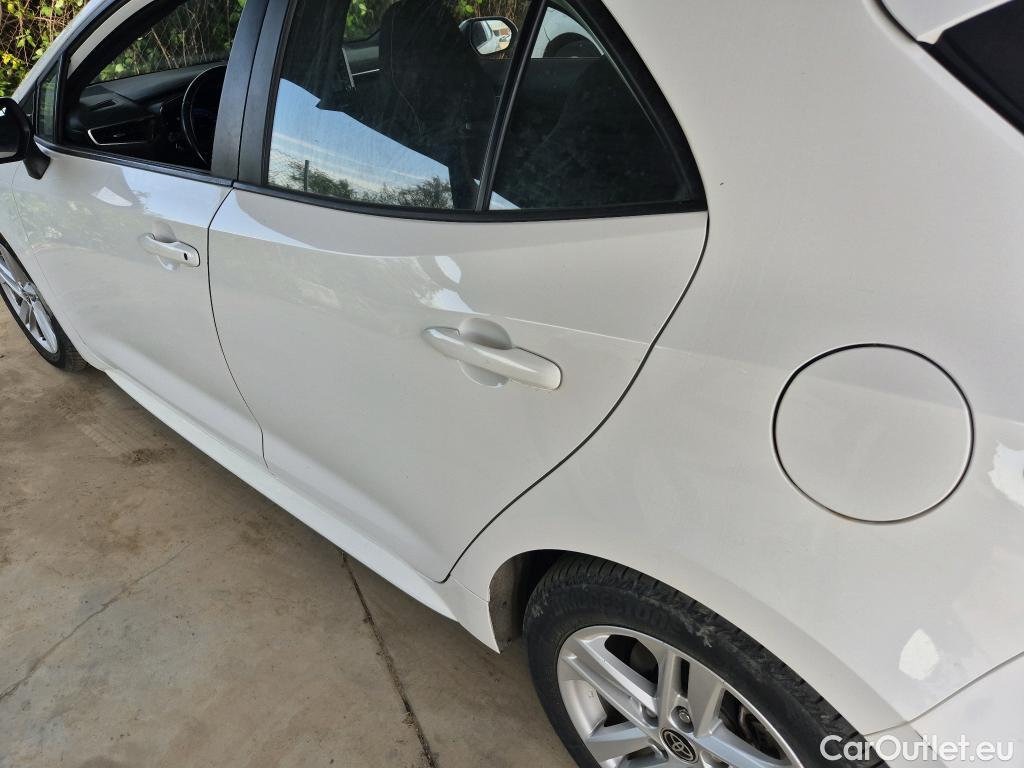  Toyota  Corolla TOYOTA  1.8 125H ACTIVE TECH E-CVT #33